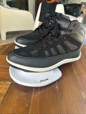 Jump Black High-Top Sneakers with White Midsole
